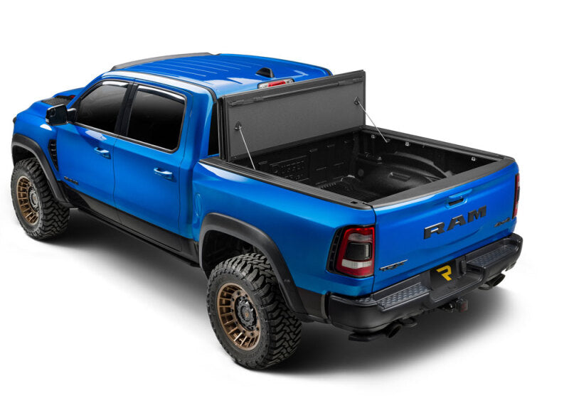 
                      
                        Extang 2024 Toyota Tacoma 5ft Bed Endure ALX
                      
                    