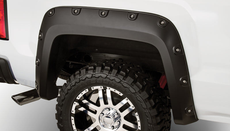 Bushwacker 07-14 GMC Sierra 2500 HD Fleetside Boss Pocket Style Flares 2pc 78.7/97.6in Bed - Black