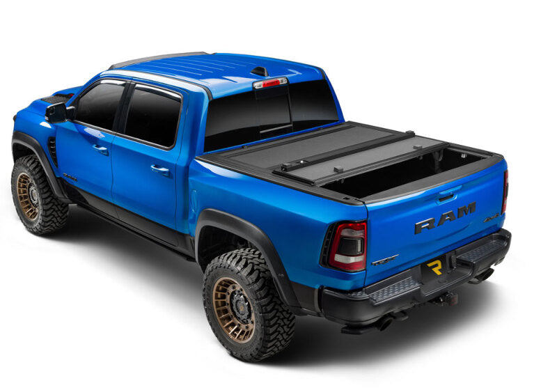 
                      
                        Extang 2024 Toyota Tacoma 5ft Bed Endure ALX
                      
                    