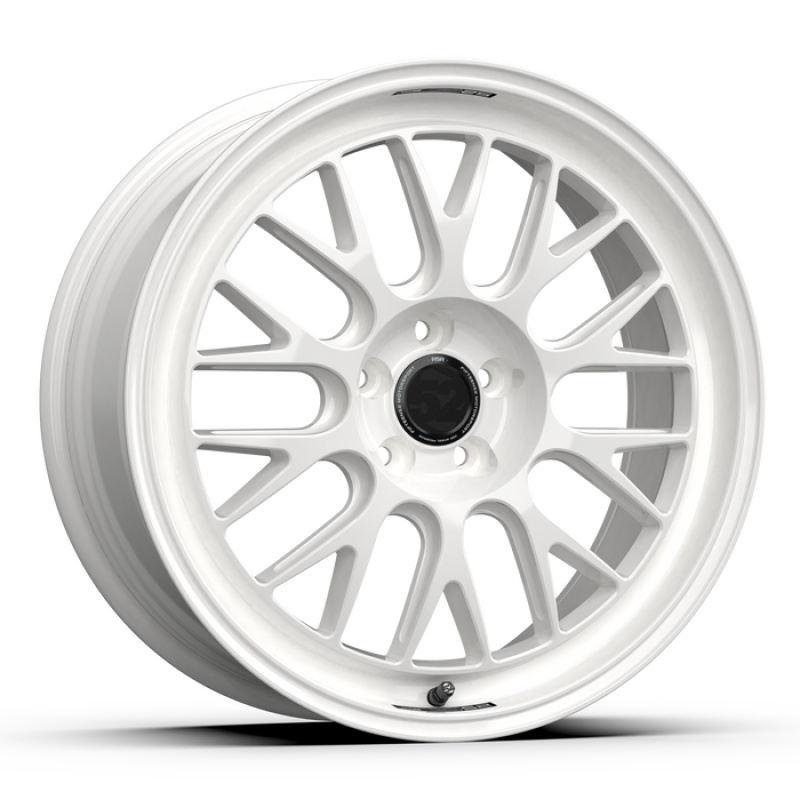 
                      
                        fifteen52 Holeshot RSR 19x8.5 5x108 42mm ET 63.4mm Center Bore Rally White
                      
                    