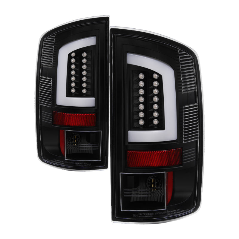 
                      
                        Spyder 03-06 Dodge Ram 2500/3500 V3 Light Bar LED Tail Light - Black (ALT-YD-DRAM02V3-LBLED-BK)
                      
                    