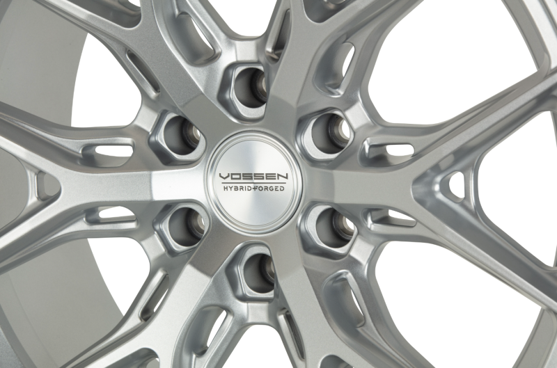 
                      
                        Vossen HF6-4 20x9.5 / 6x135 / ET15 / 87.1 - Silver Metallic Wheel
                      
                    