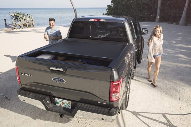 
                      
                        Roll-N-Lock 17-19 Ford F-250/F-350 Super Duty 80-3/8in E-Series Retractable Tonneau Cover
                      
                    